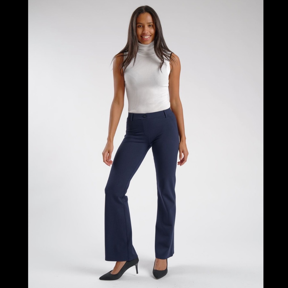 BETABRAND Classic Navy Bootcut Yoga Pant NWT